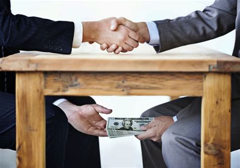 Corrupción y fiestas: los escándalos que opacaron los últimos años de .